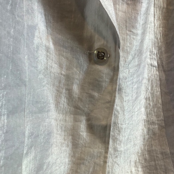 Women’s plus size white blazer - Picture 2 of 4